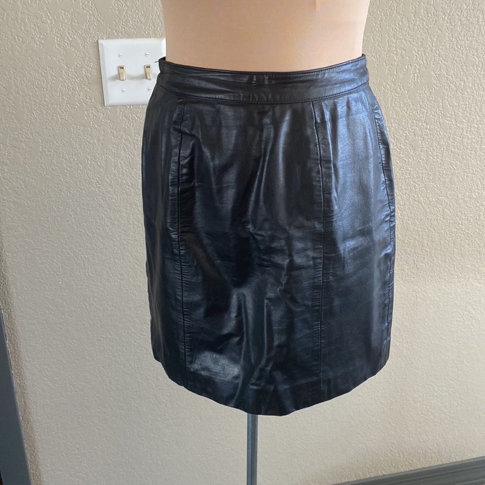 100% leather skirt fully lined